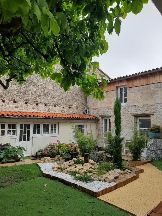 Apartament Le Petit Bois Niort Zewnętrze zdjęcie